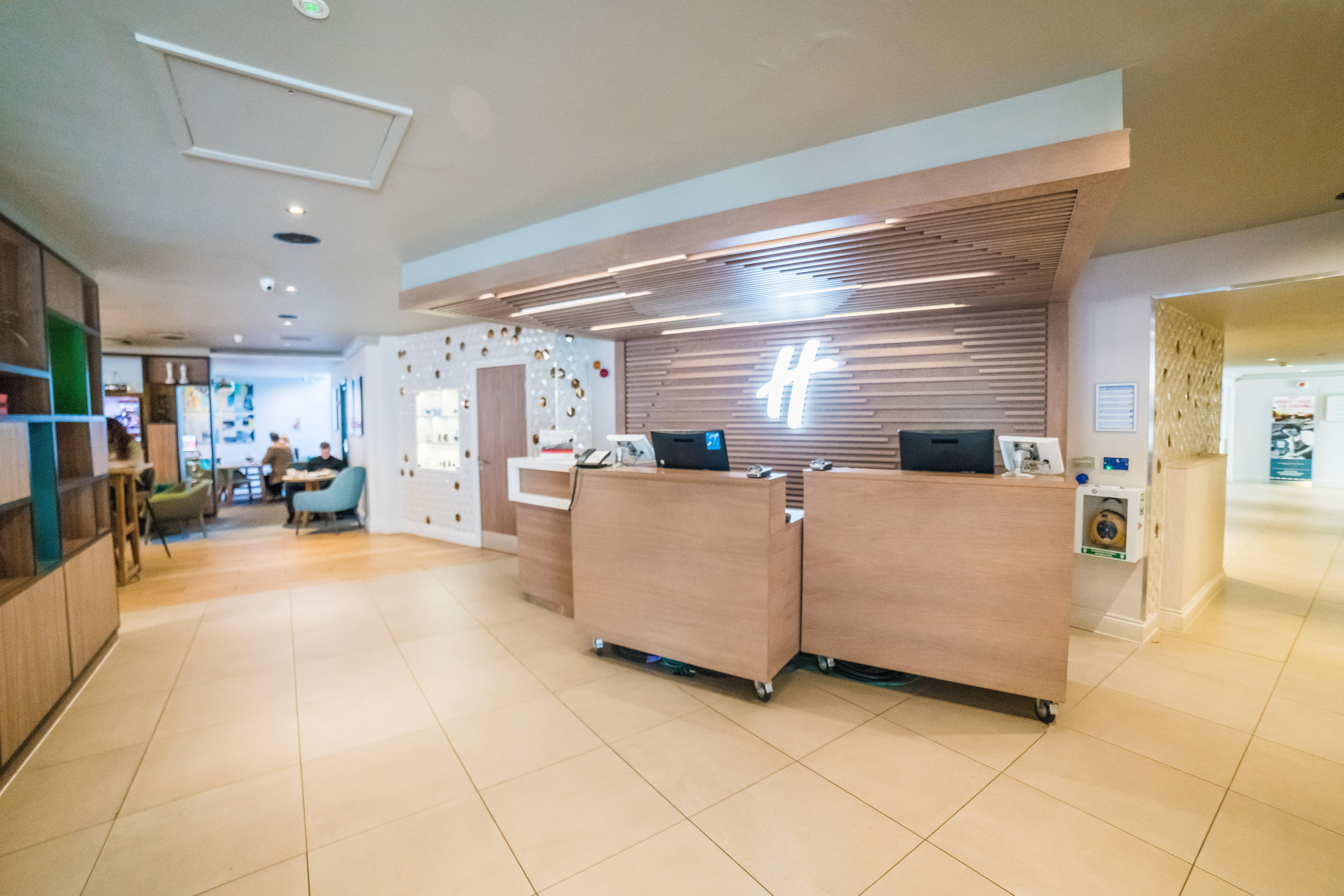 Holiday Inn Brentwood By Ihg Εξωτερικό φωτογραφία