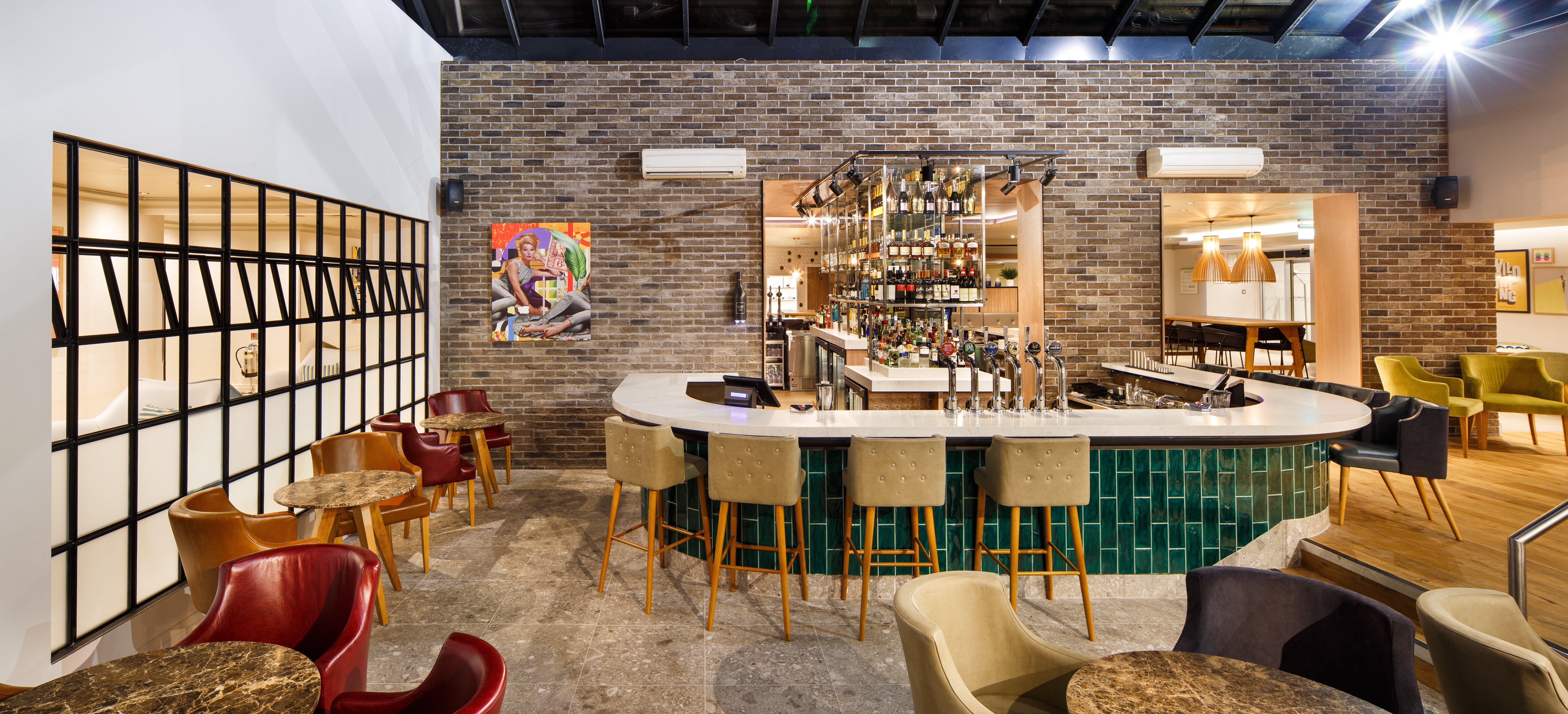 Holiday Inn Brentwood By Ihg Εξωτερικό φωτογραφία