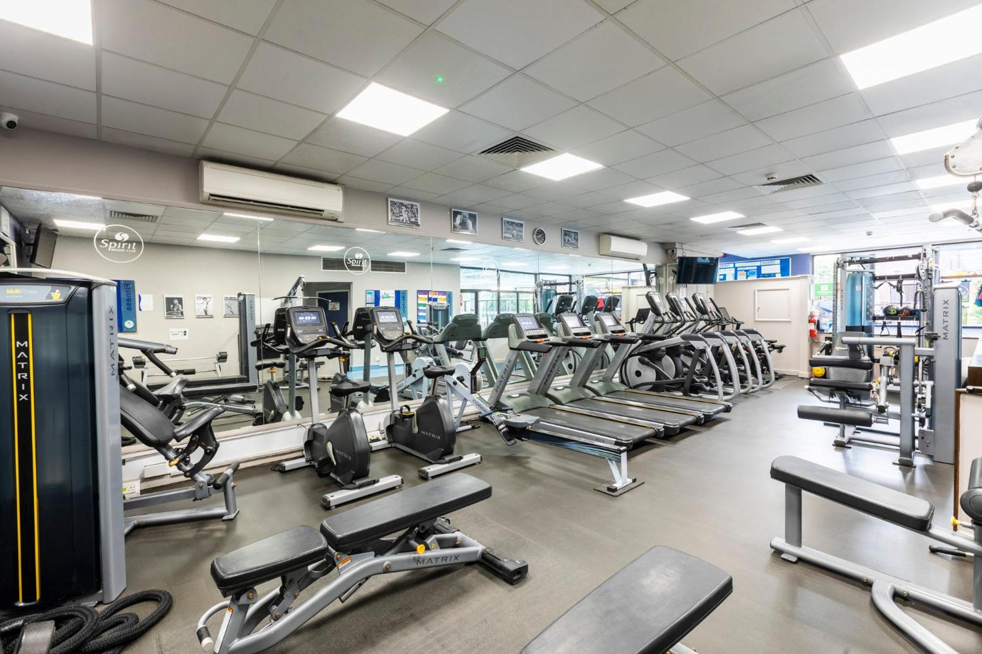 Holiday Inn Brentwood By Ihg Εξωτερικό φωτογραφία