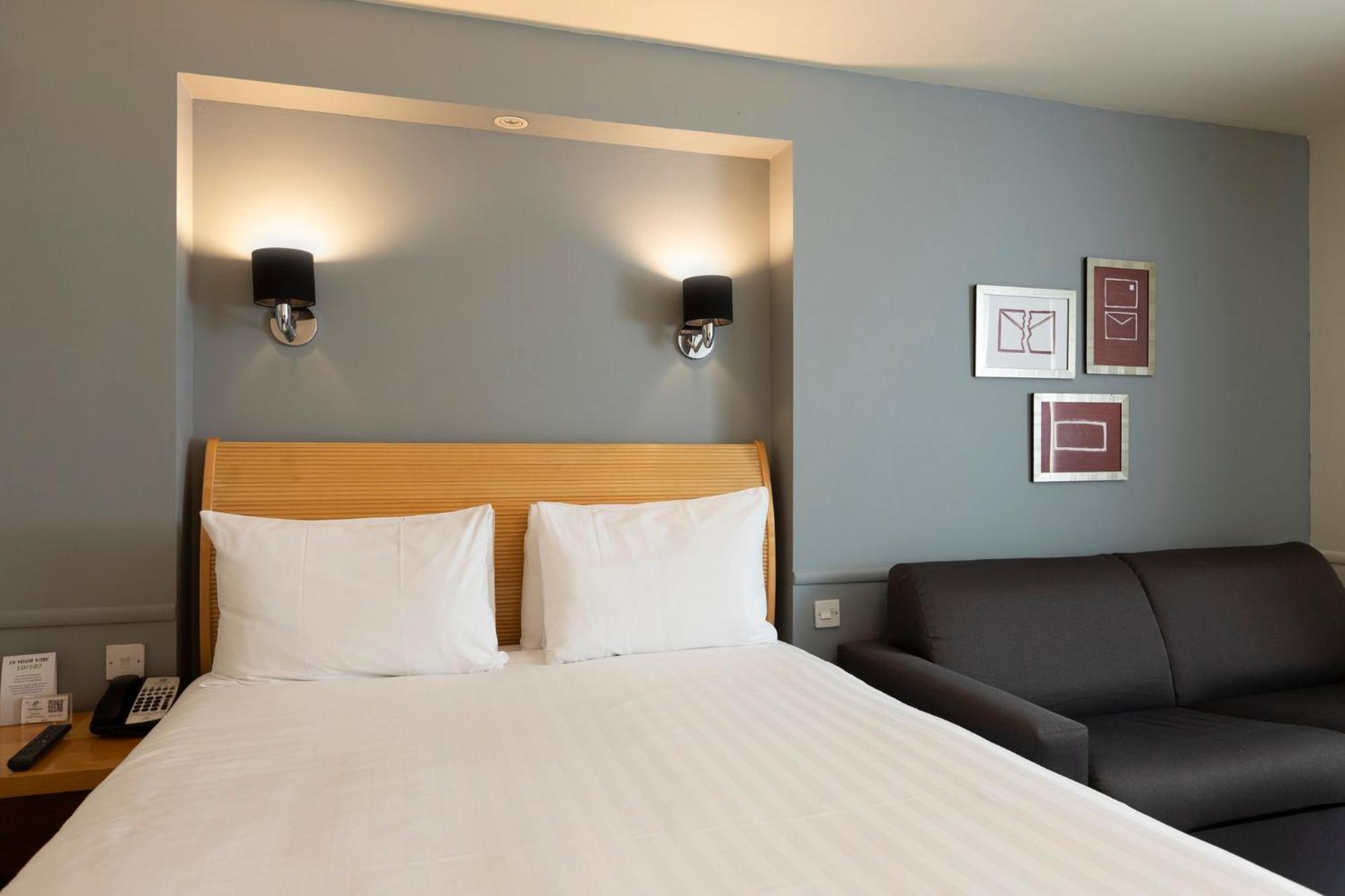 Holiday Inn Brentwood By Ihg Εξωτερικό φωτογραφία