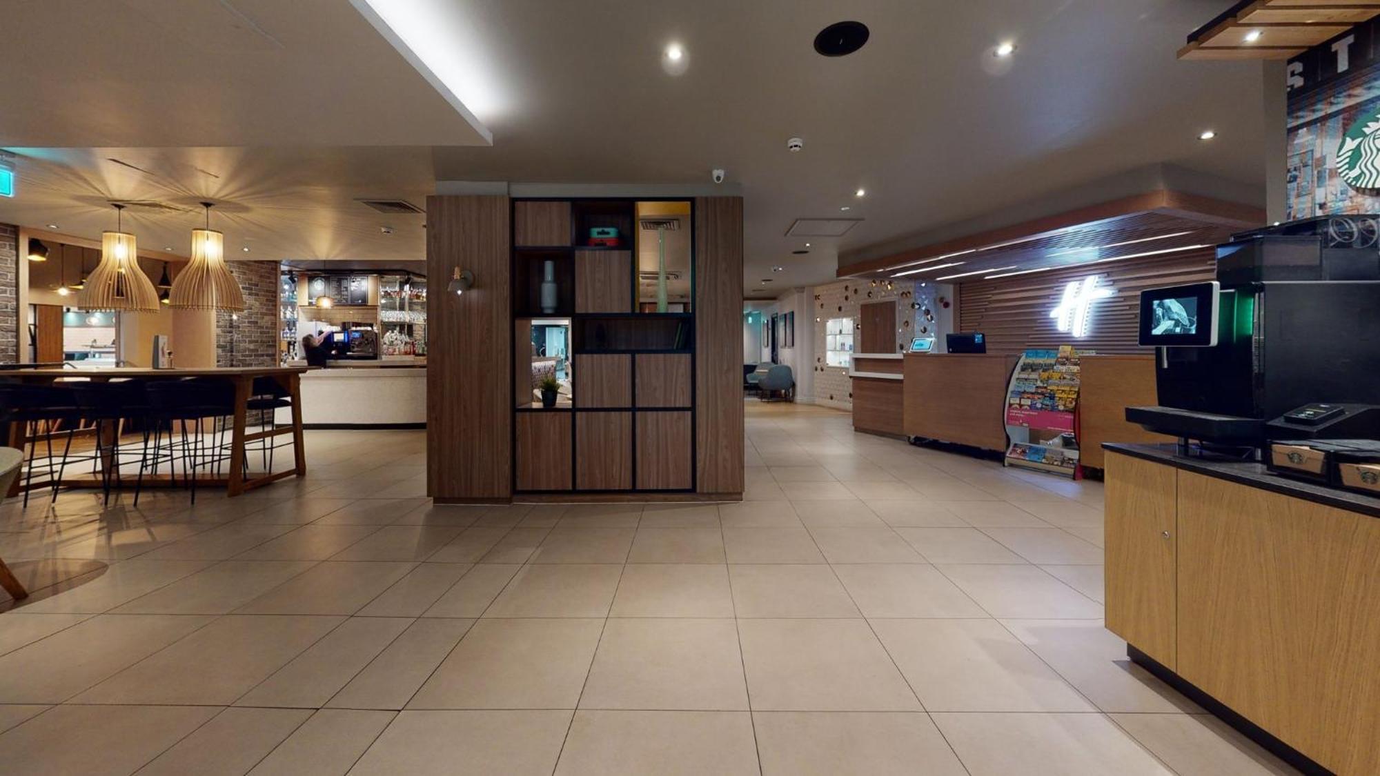 Holiday Inn Brentwood By Ihg Εξωτερικό φωτογραφία