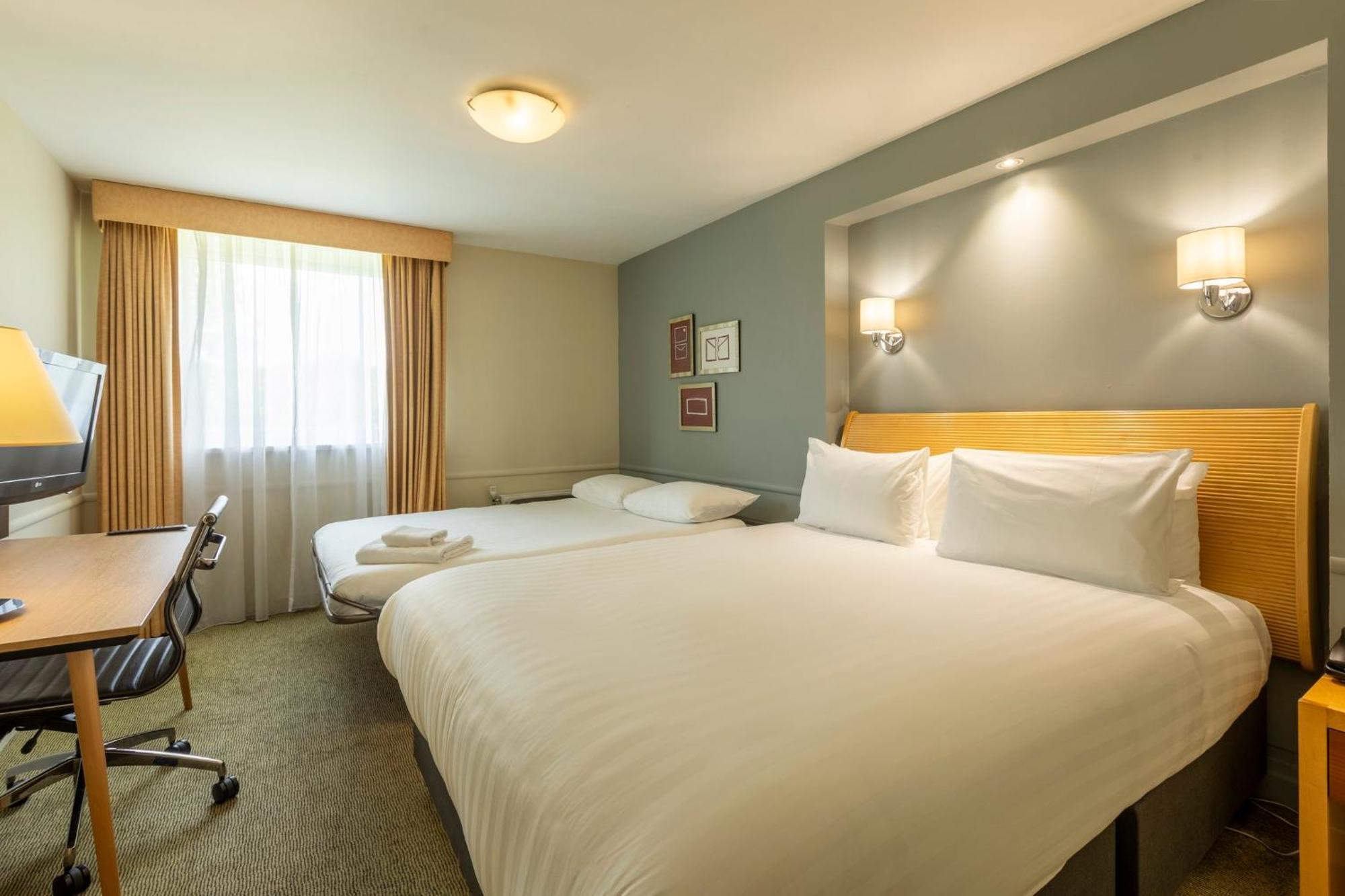 Holiday Inn Brentwood By Ihg Εξωτερικό φωτογραφία