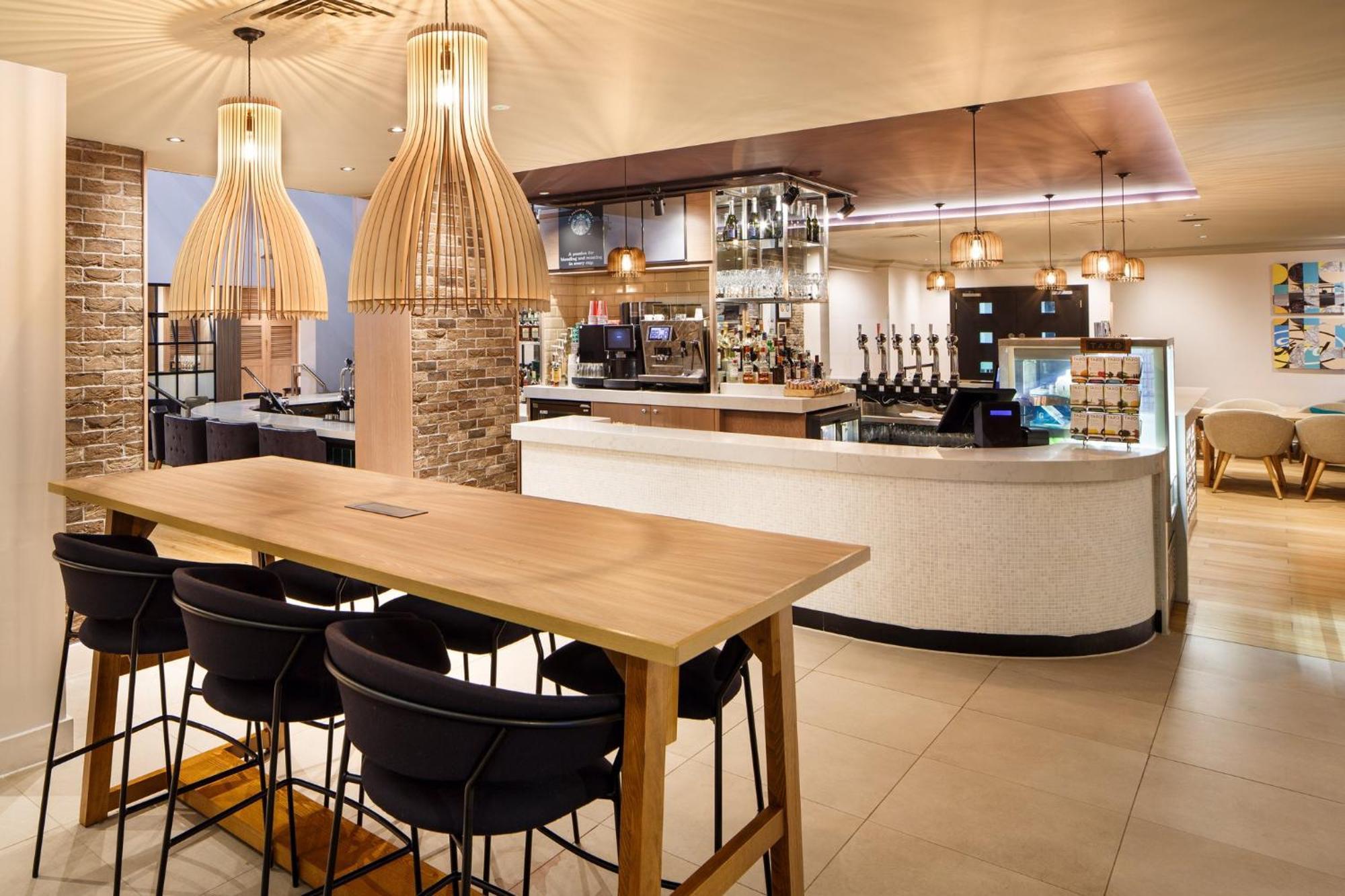 Holiday Inn Brentwood By Ihg Εξωτερικό φωτογραφία